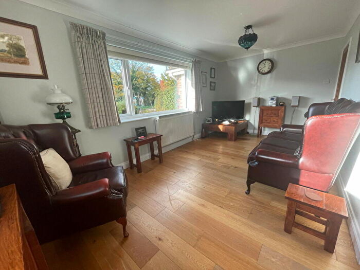 2 Bedroom Detached Bungalow For Sale In The Street, Winfarthing, IP22