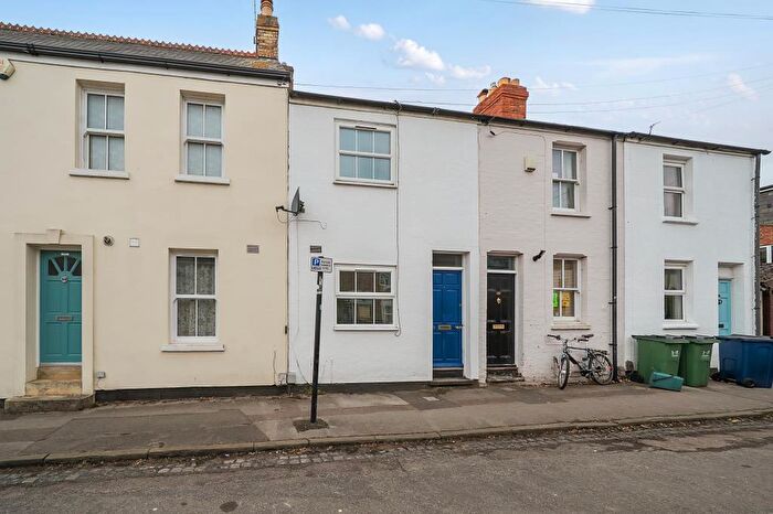 2 Bedroom Terraced House To Rent In Catherine Street, East Oxford, OX4