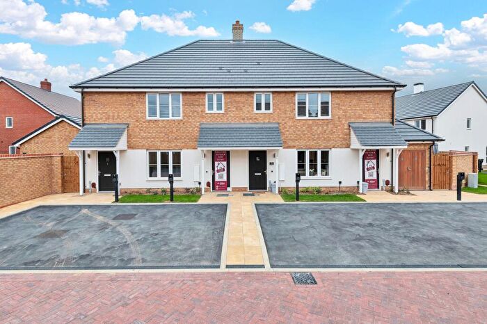 1 Bedroom Maisonette For Sale In Royal Gardens, Wixams, MK45