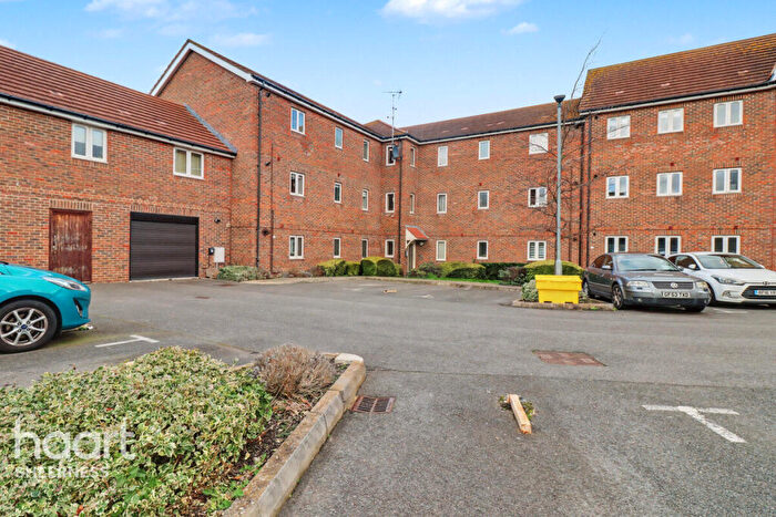 2 Bedroom Apartment For Sale In Thistle Hill Way, Minster, ME12