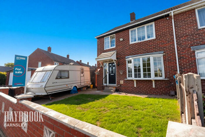3 Bedroom Semi Detached House For Sale In Doles Crescent, Royston, S71