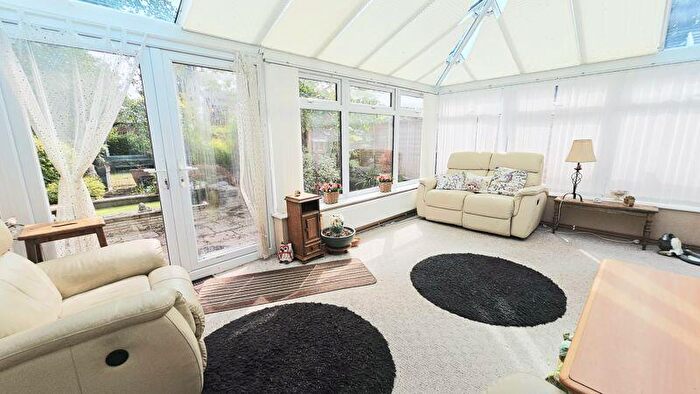2 Bedroom Detached Bungalow For Sale In Siddons Road, Hampton Dene, HR1