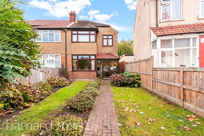 3 Bedroom End Terrace House For Sale In Streatham Vale, London, SW16