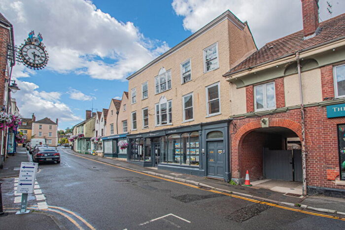 2 Bedroom Apartment For Sale In Wotton-under-Edge Town Centre, GL12