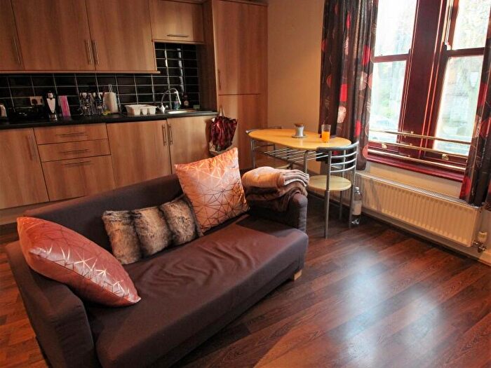 1 Bedroom Flat To Rent In St Michaels Road, Headingley, Leeds, LS6