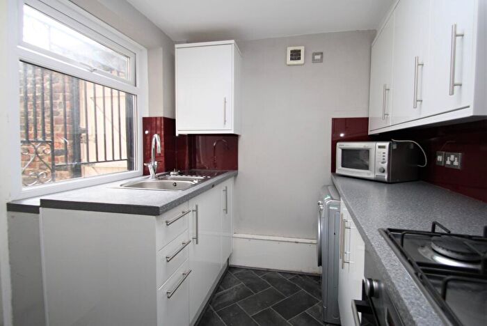 6 Bedroom Terraced House To Rent In Chester Street, Newcastle Upon Tyne, NE2