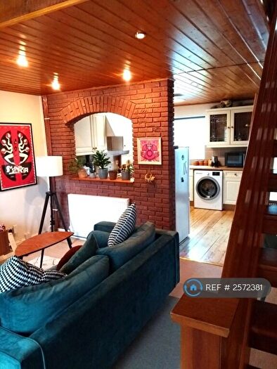 1 Bedroom Semi-Detached House To Rent In Silk Mill Approach, Leeds, LS16