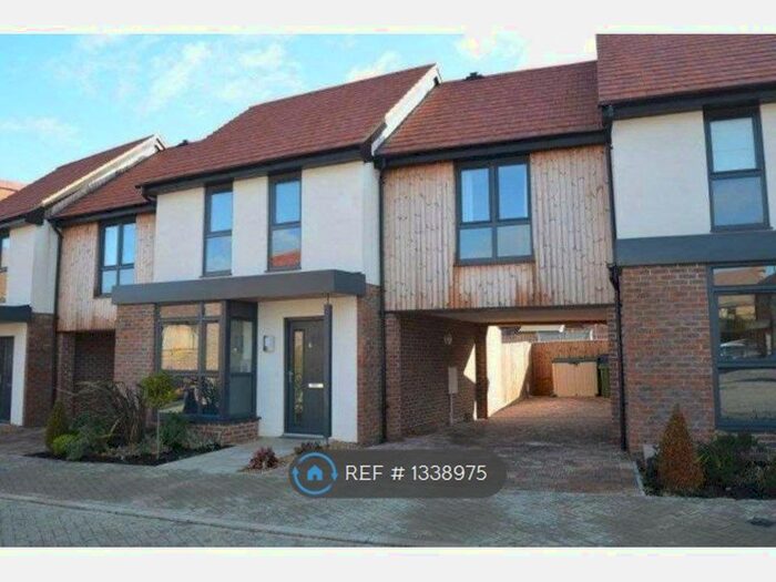 2 Bedroom Semi-Detached House To Rent In Aiken Grange, Milton Keynes, MK10