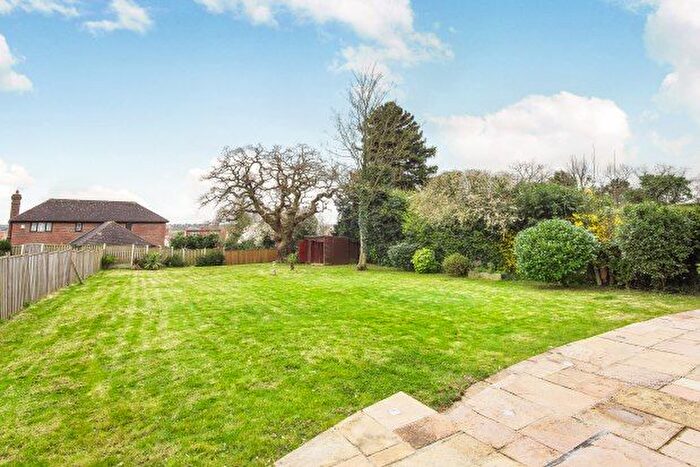 5 Bedroom Detached House To Rent In Alderton Hill, Loughton, IG10