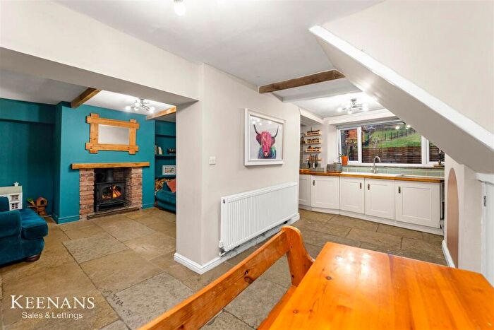 3 Bedroom Cottage For Sale In Bacup Road, Todmorden, OL14