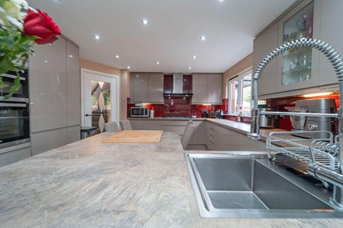 5 Bedroom Detached House For Sale In Lawson Glade, Adambrae, Livingston, EH54