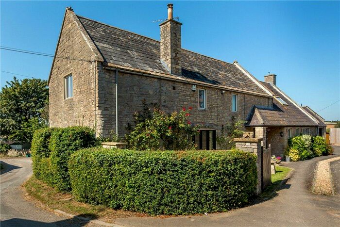 4 Bedroom Detached House For Sale In Inglesbatch, Bath, BA2