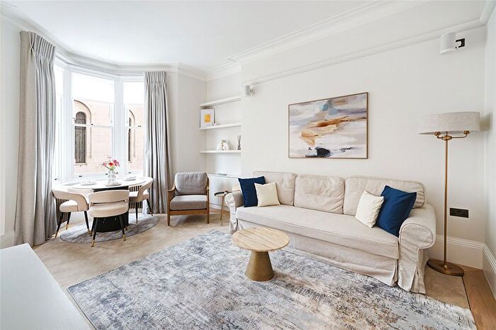1 Bedroom Flat To Rent In Wilbraham Place, London, SW1X