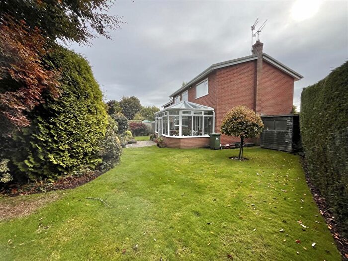 4 Bedroom Detached House For Sale In Beechfield Avenue, Wilmslow, SK9