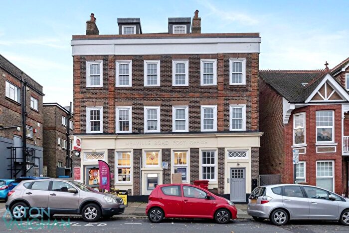 5 Bedroom Flat To Rent In Melville Road, Hove, BN3