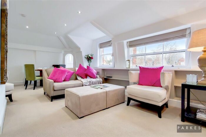 2 Bedroom Flat To Rent In Hans Place, Knightsbridge, London, SW1X