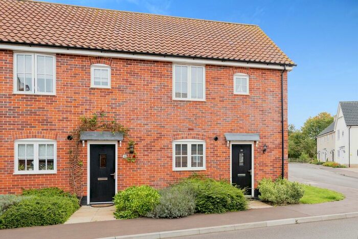 2 Bedroom End Of Terrace House For Sale In Eccles Way, Holt, NR25
