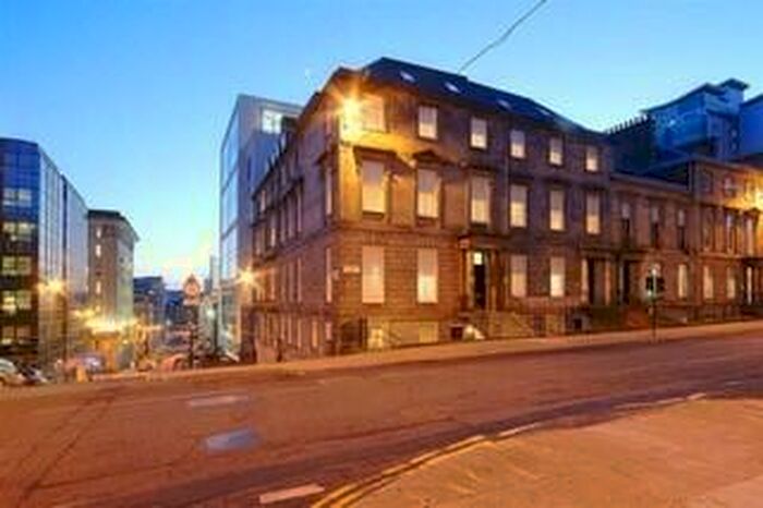 3 Bedroom Flat To Rent In St. Vincent Street, Glasgow, G2