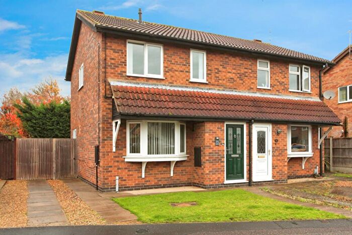 3 Bedroom Semi Detached House For Sale In Sunnymead, Peterborough, PE4