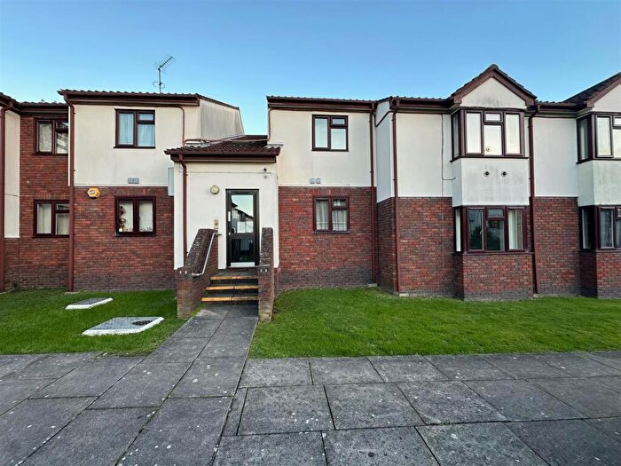 1 Bedroom Retirement Property For Sale In Teresa Mews, London, E17