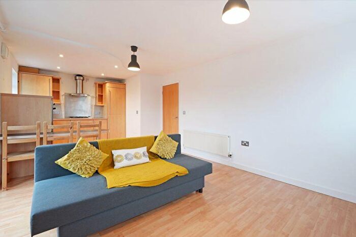 2 Bedroom Apartment To Rent In Leadmill Court, Sheffield, S1