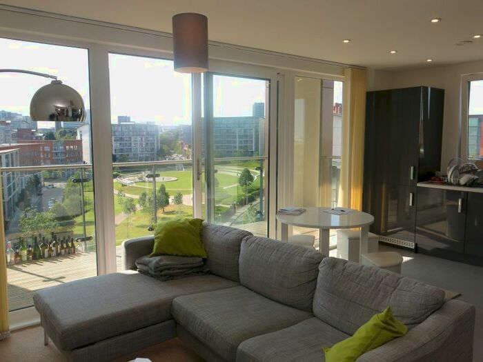 2 Bedroom Flat To Rent In Central Plaza, Mason Way, Birmingham, B15