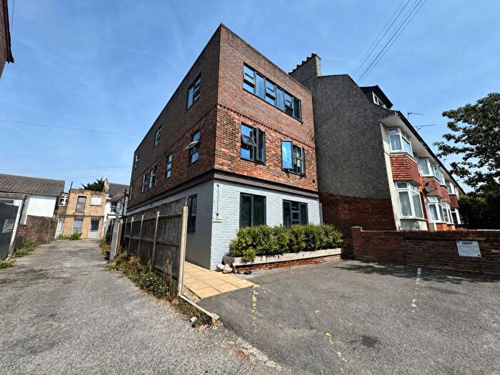 1 Bedroom Flat To Rent In Springbourne, Bournemouth, BH1