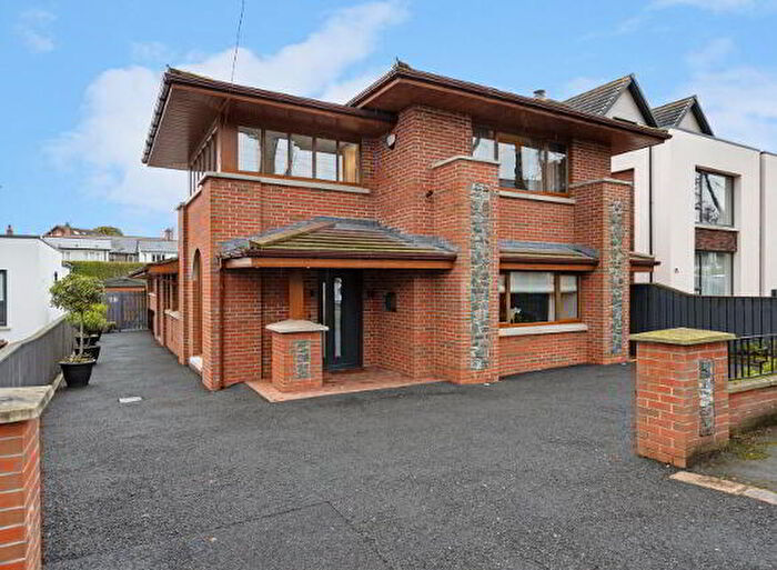 4 Bedroom Detached House For Sale In Knockburn Park, Belfast, BT5