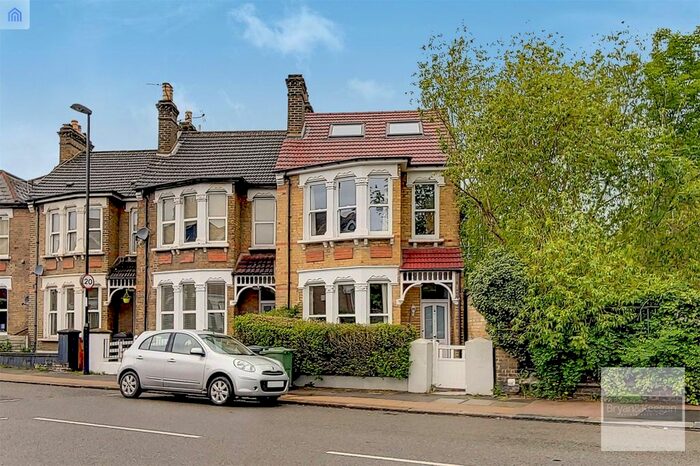 4 Bedroom End Of Terrace House To Rent In Brockley Grove, Brockley, London SE4