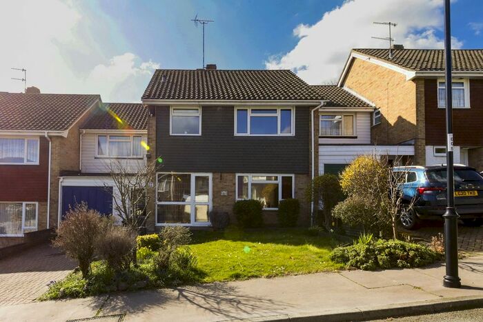 4 Bedroom Terraced House To Rent In Boundary Way, Croydon, CR0