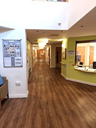 1 Bedroom Flat To Rent In Lincoln Gardens, Bristol, BS5