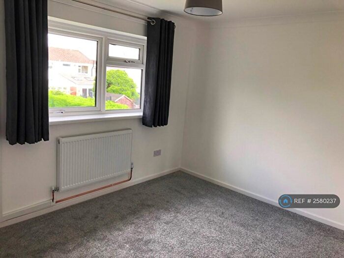 2 Bedroom Flat To Rent In Blandon Way, Cardiff, CF14