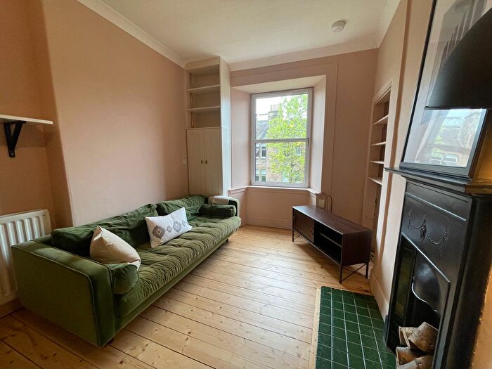 2 Bedroom Flat To Rent In Canaan Lane, Morningside, Edinburgh, EH10