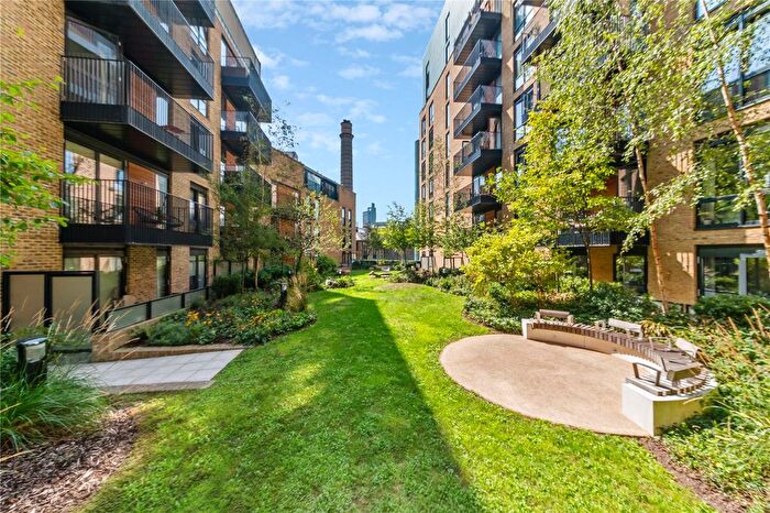 2 Bedroom Flat For Sale In Ram Street, London, SW18