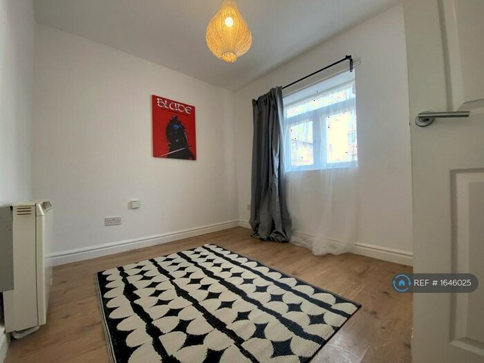 1 Bedroom Flat To Rent In Cyprus Road, Leicester, LE2