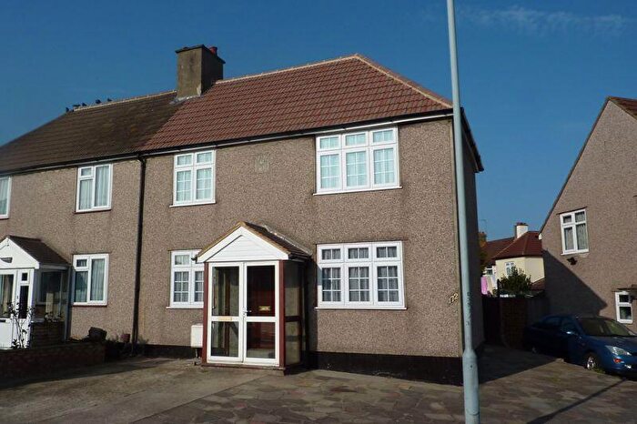 3 Bedroom Semi-Detached House To Rent In Crayford Way, Dartford, DA1