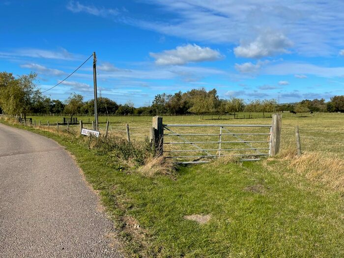 Land For Sale In Berryfields Gated Road, Buckinghamshire, HP22