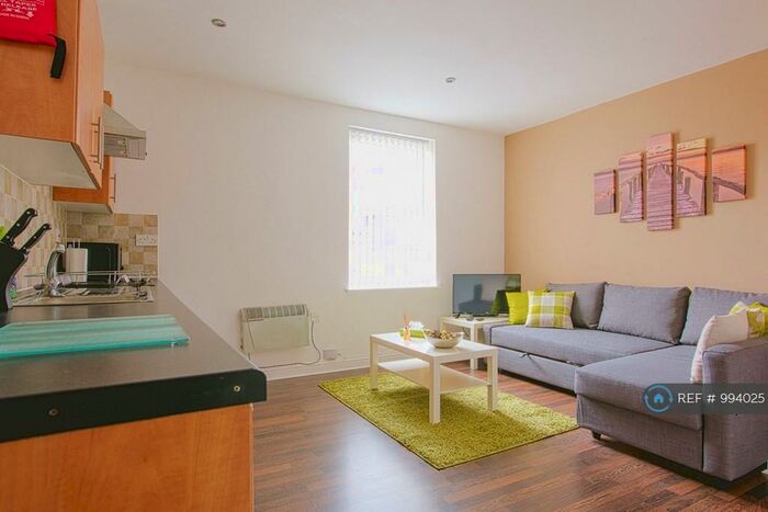 1 Bedroom Flat To Rent In Elford Grove, Leeds, LS8