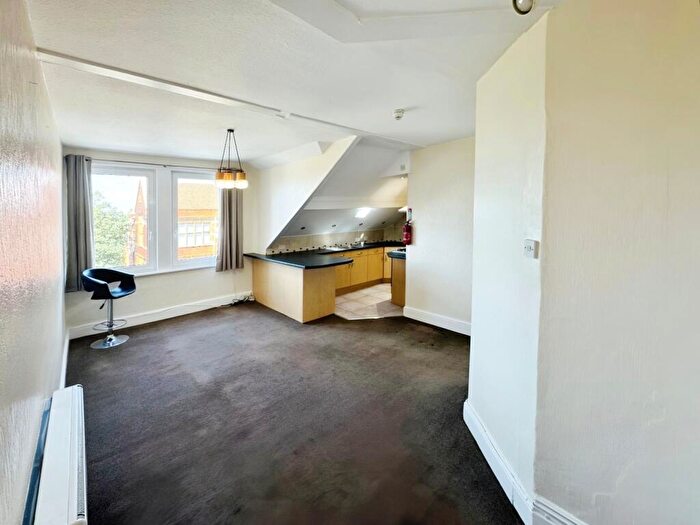 1 Bedroom Apartment To Rent In Woodlands Road, Lytham St. Annes, Lancashire, FY8