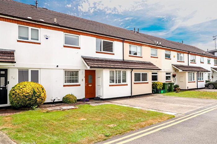 3 Bedroom Property To Rent In Cedar Court Road, Cheltenham, GL53