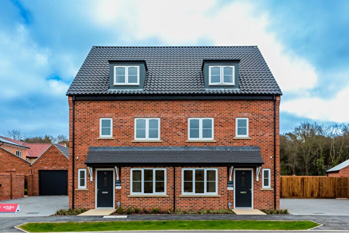 3 Bedroom Semi-Detached House For Sale In Dragonfly Way, Holt, NR25