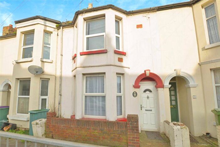 2 Bedroom House For Sale In Pavilion Road, Folkestone, Kent, CT19