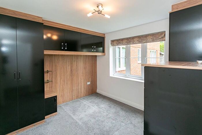 1 Bedroom Flat To Rent In Hollingsworth Mews, Watford, WD25