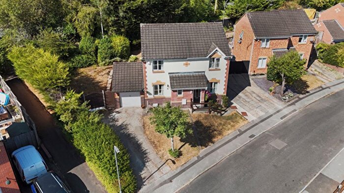2 Bedroom Semi-Detached House For Sale In Ellerdene Close, Headless Cross, Redditch, Worcestershire, B98