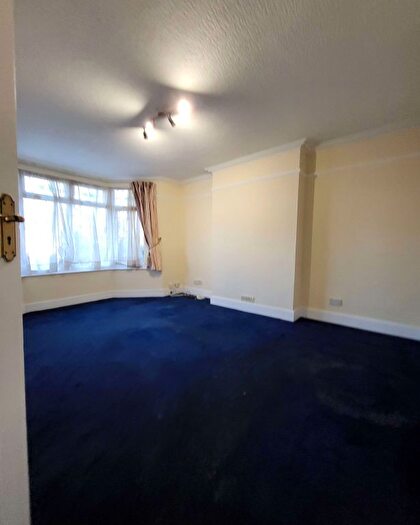 1 Bedroom Maisonette To Rent In Pinner View, HA1
