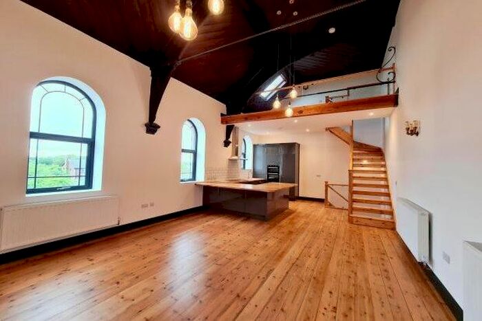 3 Bedroom Flat To Rent In High Street, Stoke-On-Trent, ST7