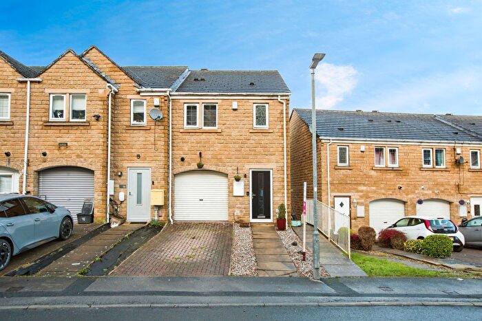 4 Bedroom Semi Detached House For Sale In Princeton Close, Pellon, Halifax, HX2