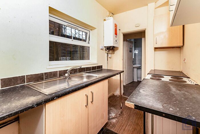 3 Bedroom Terraced House For Sale In , Reginald Road, Birmingham, B8