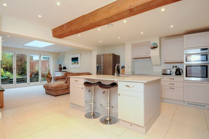 3 Bedroom Cottage To Rent In Lower Road, Cookham, Maidenhead, SL6