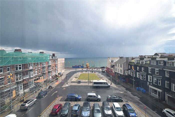 2 Bedroom Flat To Rent In Fort Terrace, Bridlington, East Riding Of Yorkshire, YO15